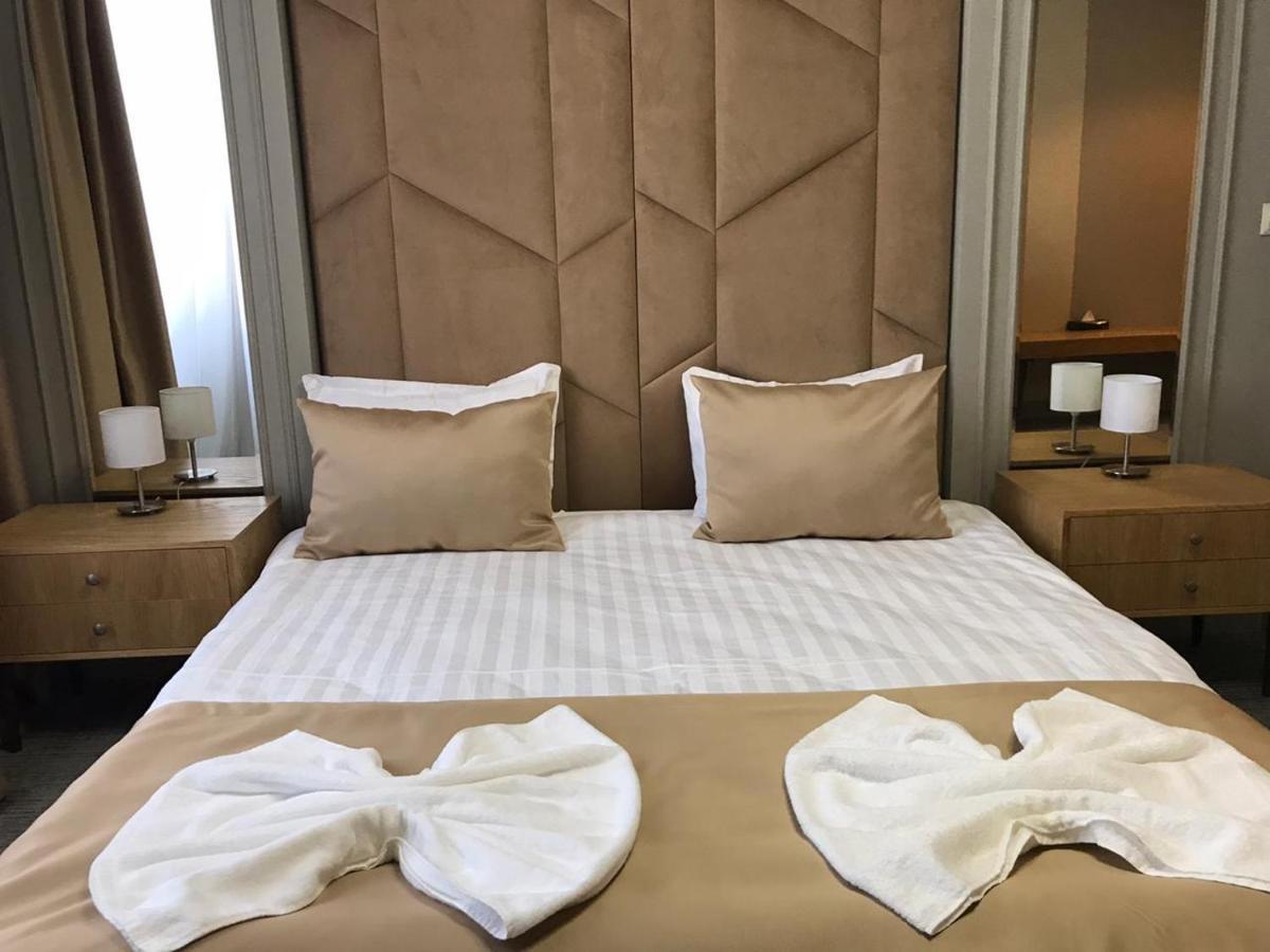 Jj Hotel Astana Bagian luar foto